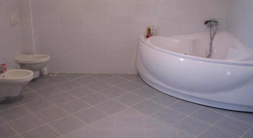 Casa Renti Hotel Novaci-Straini Room photo
